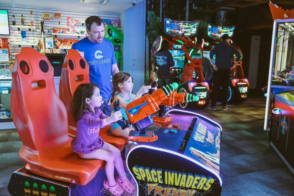 館内にはゲームコーナーもあって子どもは大興奮